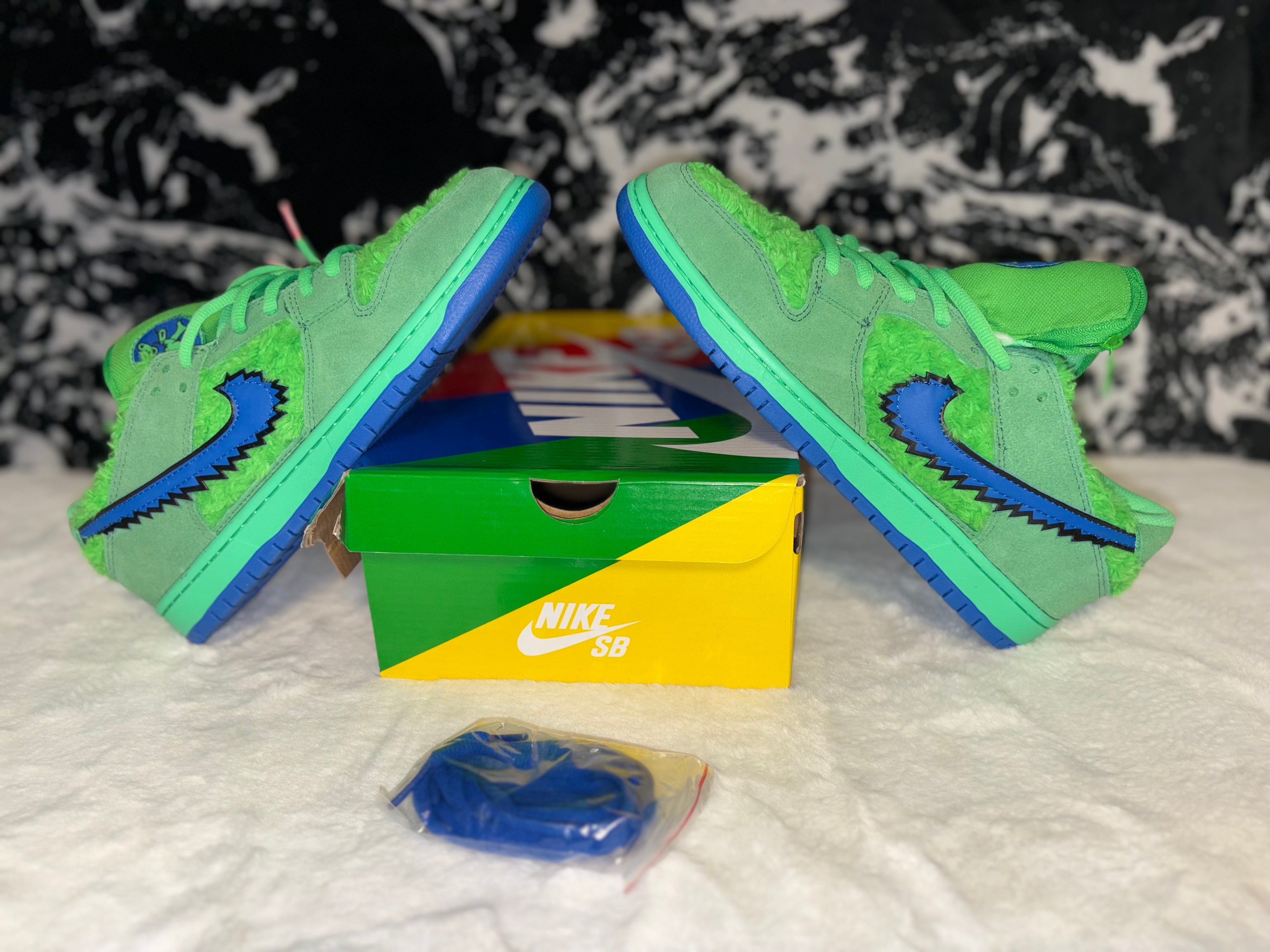 Nike SB Dunk Low
Grateful Dead Bears Green