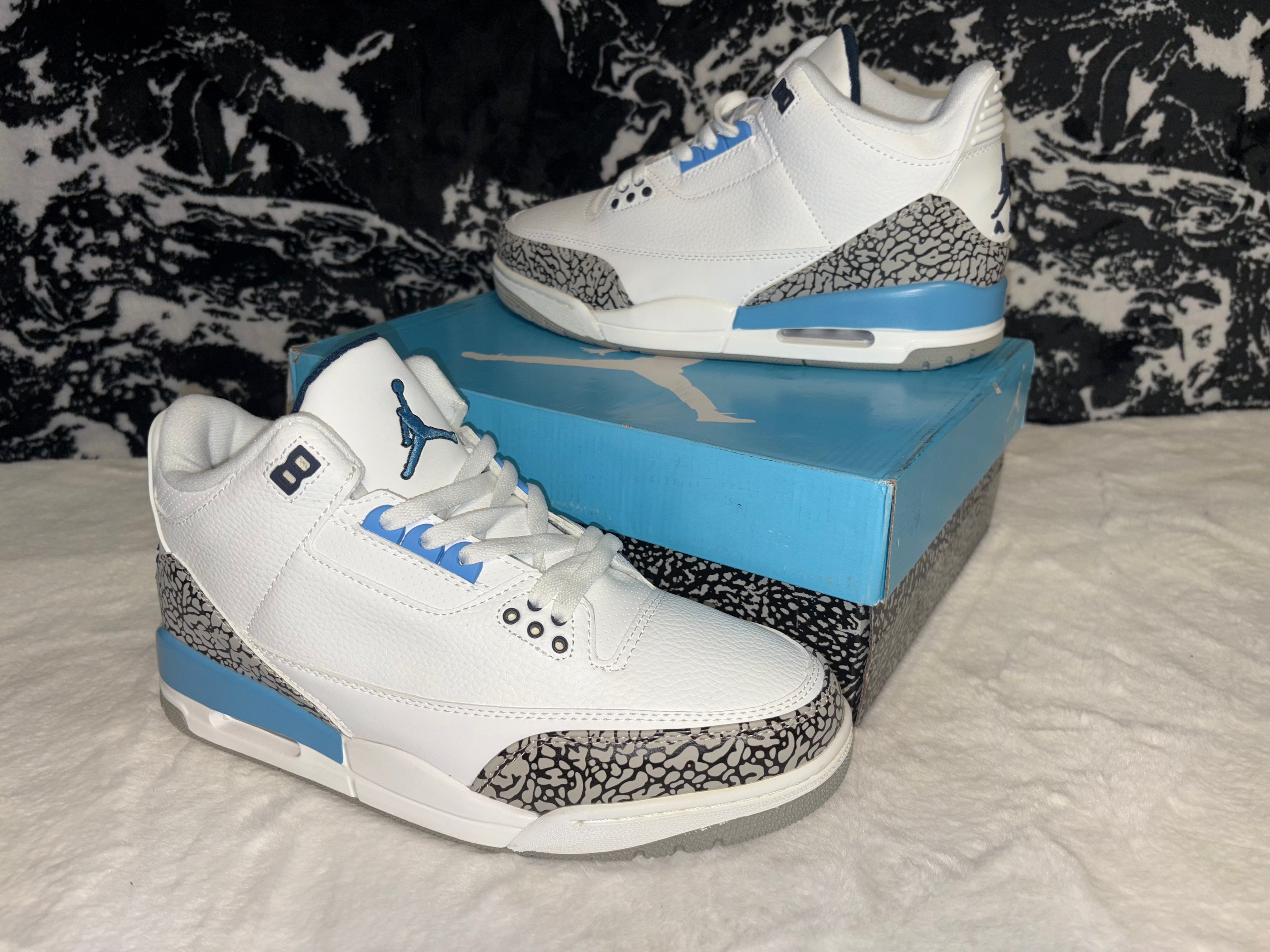 Jordan 3 Retro
UNC