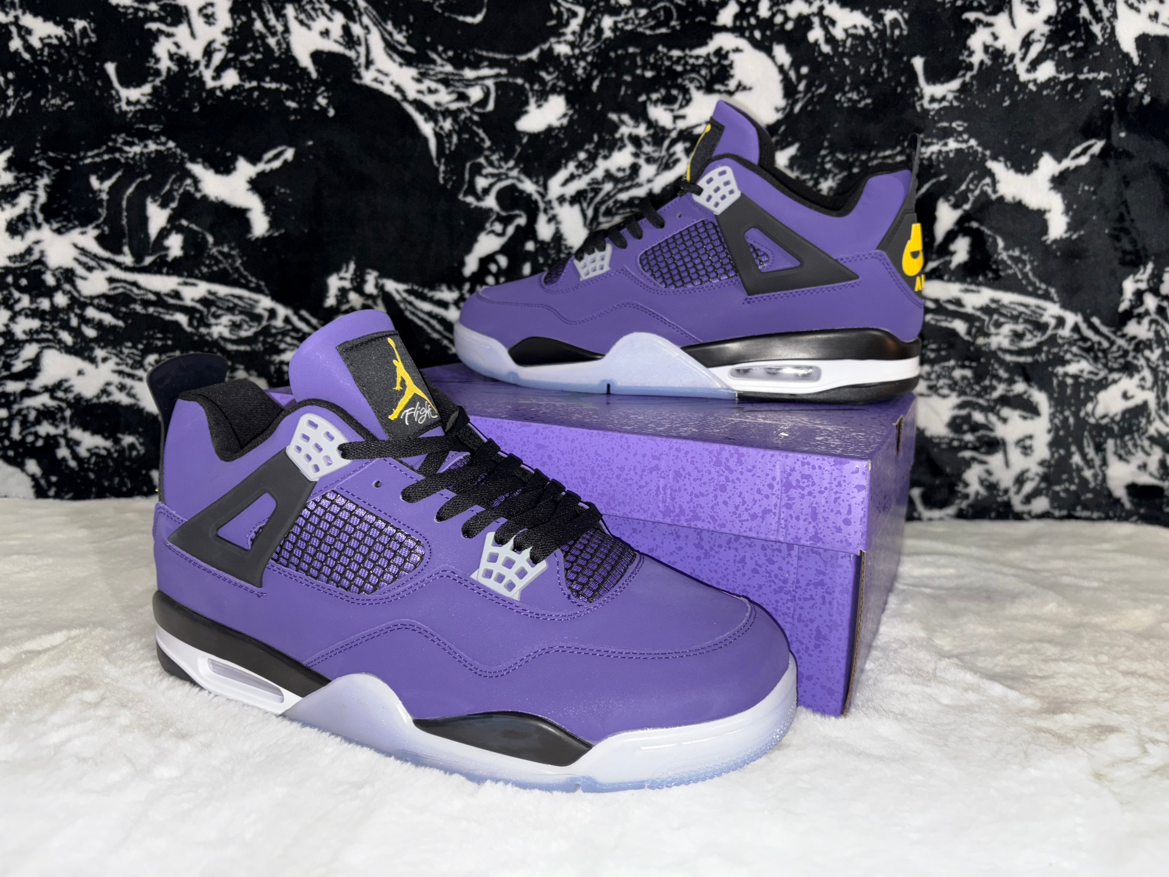 Jordan 4 Lakers / Imperial Purple